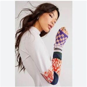 Nwt Free People Gorgeous Cuff Thermal Top sz S with knit sleeves and thumb holes